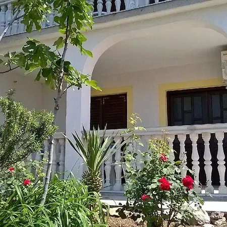 Tolle In Und Panoramablick Apartment Novi Vinodolski